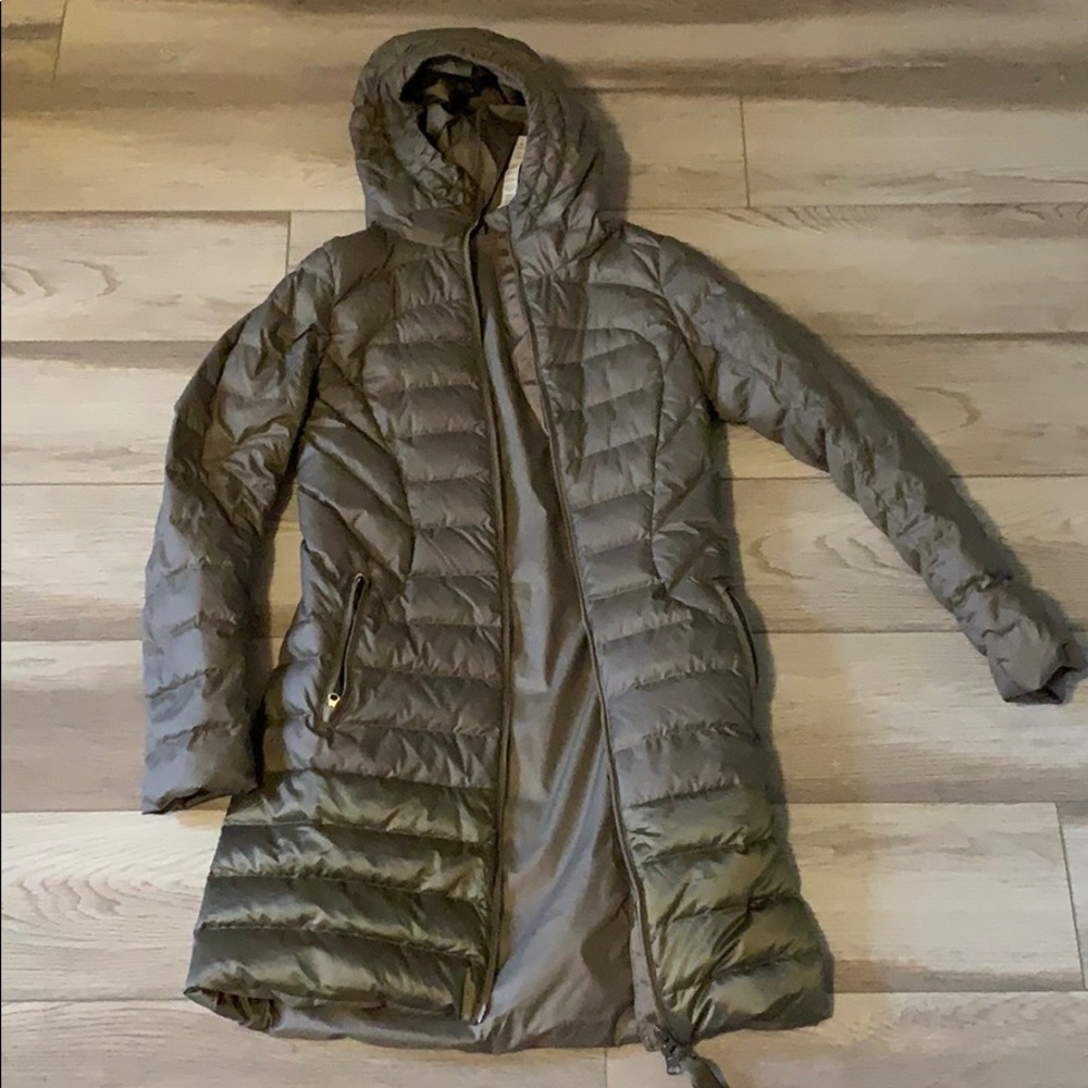 Lulu Lemon Coat✨